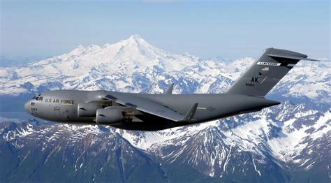 Watch The Massive Boeing C-17 Globemaster III Lands On Ice...NBD!