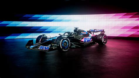 FIRST LOOK: Alpine reveal ‘aggressive’ new A524 car for 2024 season | Formula 1®