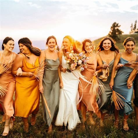 32 Stunning Satin Bridesmaids Dresses for a Stylish Bridal Party ...