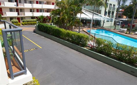 Affordable Gold Coast Accommodation at Harbourside Resort ~ Harbour Side Resort