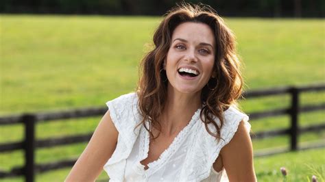 Inside Hilarie Burton Morgan's Life on an Upstate New York Farm | Hilarie burton, Burton, City ...