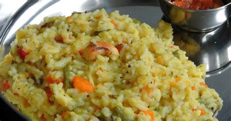 Priya's Versatile Recipes: Mixed Vegetable Pongal - Version 2