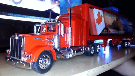 Kenworth W900 1/32 New Ray - YouTube