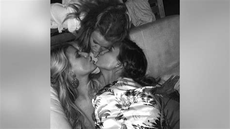 Jessica Simpson's Three-Way Kiss and Johnny Carson's Sex Tape | Fox News