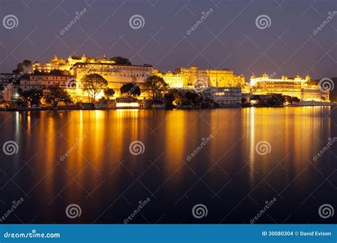 Udaipur City Palace at Night Stock Photo - Image of rajasthan, udaipur: 30080304