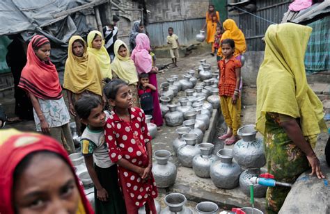 10 Pictures of How People Around The World Get Their Water