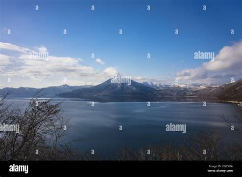 Beautiful clear Lake Shikotsu in winter at Chitose,Hokkaido,Japan Stock Photo - Alamy