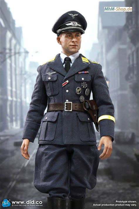 WWII German Luftwaffe Captain - Willi / Uniform-Set 1 on a scale of 1: 6 - Milestones