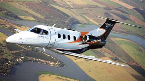 Embraer Phenom 100 - StarJets