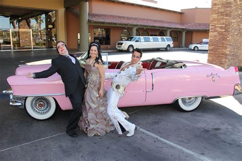 Pink Cadillac and Elvis Airport Pickup - Photo Tours Vegas