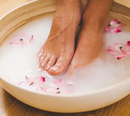 Don’t count on home remedies to treat toenail fungus | Shine365 from Marshfield Clinic