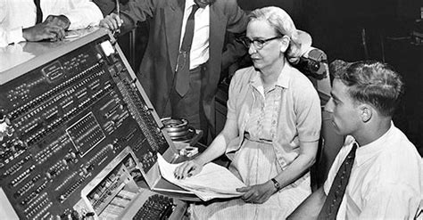 Let's meet Grace Hopper, The pioneer of electronic computers