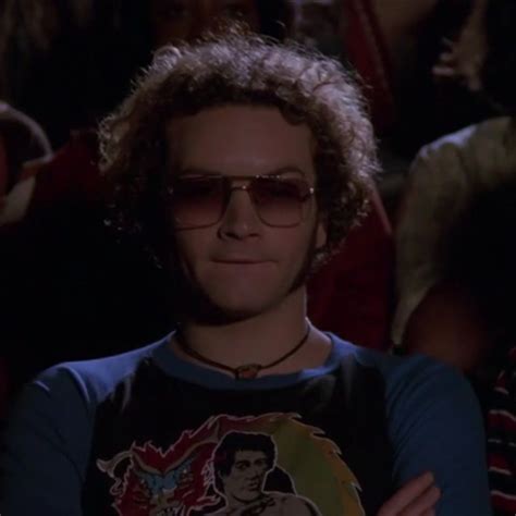 S1 Ep20 That 70s Show, Hyde, Mens Sunglasses, Curly Hair, Worthy, Faces ...