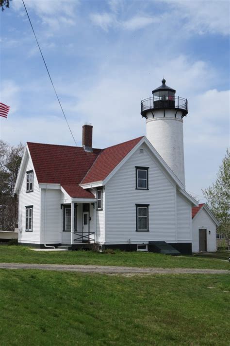 Martha's Vineyard Lighthouses and how to visit them