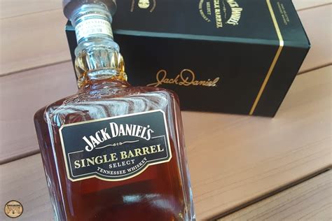 Jack Daniel's Single Barrel Select Review | Breaking Bourbon