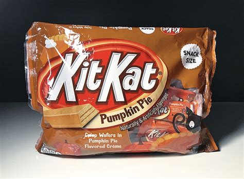 REVIEW: Pumpkin Pie Kit Kats - Junk Banter