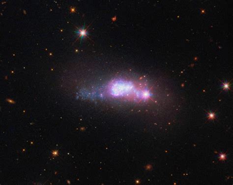 Hubble Spots Beautiful Dwarf Galaxy | Sci.News