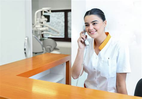 Dental Receptionist: Salary & Everything You Need to Know