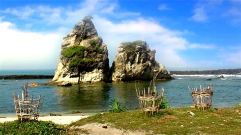 Rute Pantai Sawarna Naik Motor Murah Meriah dan Mudah - Hari Libur Nasional