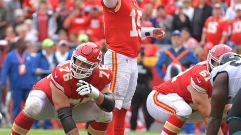 4 thoughts on Kansas City Chiefs’ initial 53-man roster