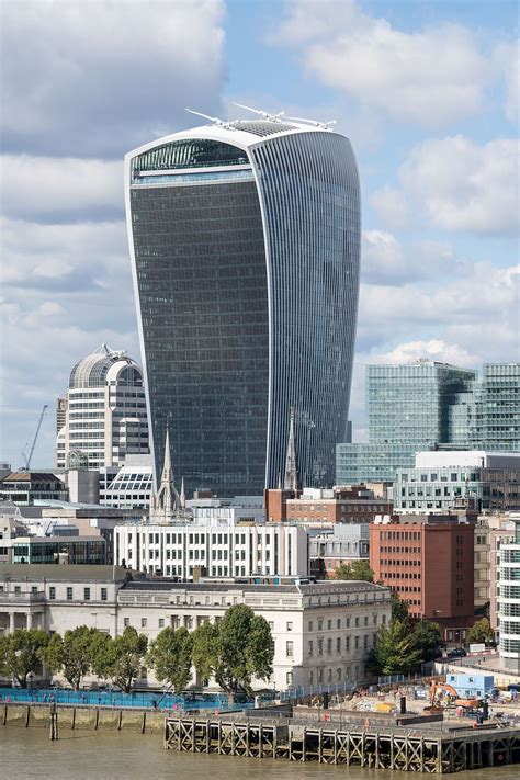 20 Fenchurch Street - Wikipedia | London buildings, London tourist, London sky garden