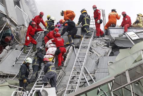 Taiwan earthquake: Race to find survivors begins as quake topples buildings | IBTimes UK