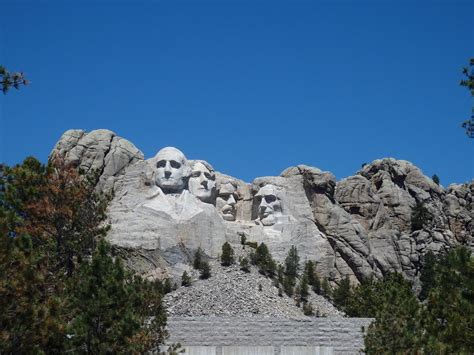 2 On the Road: Mount Rushmore National Memorial