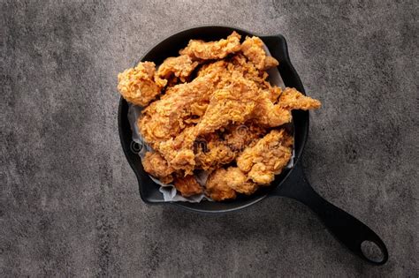 Fried Chicken, Crispy, in a Black Pan Stock Image - Image of dinner ...