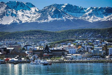 Amazing High Quality 24/7 Ushuaia Webcams from Argentina.