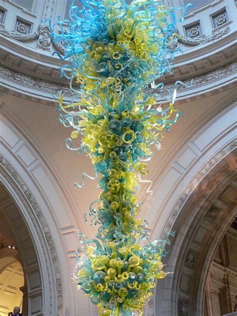 Glass chandelier in the lobby of the V & A Museum | The chan… | Flickr