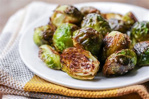 Roasted Brussel Sprouts | Lil' Luna