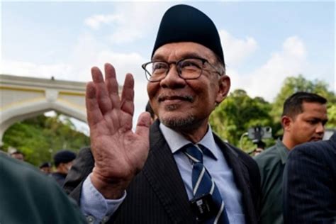 Anwar Ibrahim Sworn in As Malaysia's New Prime-Minister