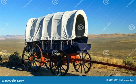 Pioneer Covered Wagon Along the Oregon Trail Stock Image - Image of immigration, americana: 59998281