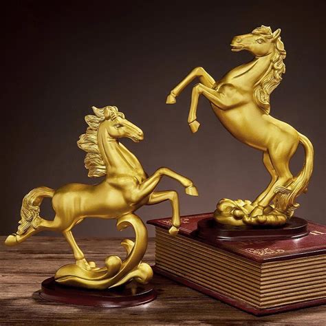 Gold Resin Horse Figurine – Housewifery