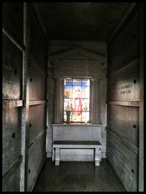 mausoleum interior - Google Search | Interior, Mausoleum, Home decor