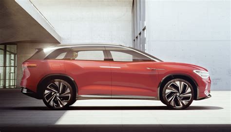 2022 Volkswagen ID 6 spy shots: Production version of ID Roomzz concept spotted