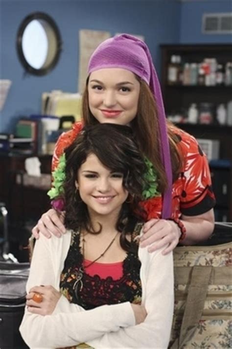 Bella Thorne in Wizards of Waverly Place - Wizards of Waverly Place ...