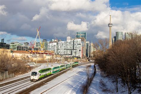 Railpictures.ca - Isaac Bryson Photo: GO Transit’s pilot project runs empty from Willowbrook ...