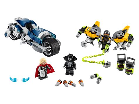 Lego Marvel Avengers Speeder Bike Attack 76142 Black Panther and Thor ...