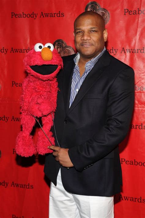 Elmo Puppeteer’s Absence Leaves Void in Close-Knit ‘Sesame Street ...