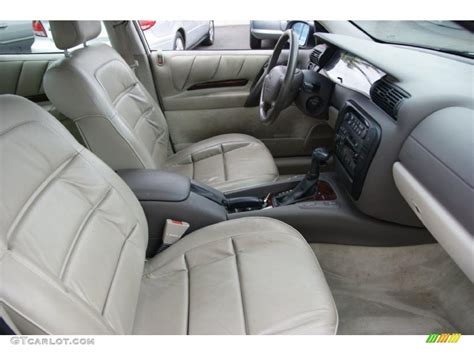 Shale Beige Interior 1998 Cadillac Catera Standard Catera Model Photo #38153804 | GTCarLot.com