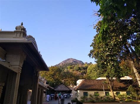 Sri Ramana Ashram, Thiruvannamalai - Tripadvisor