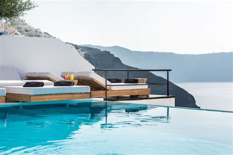 Santorini Luxury Suites | Andronis Luxury Suites