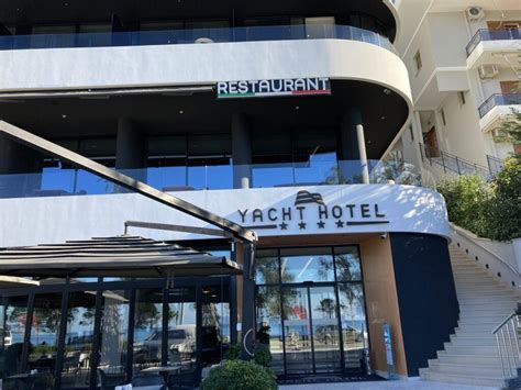 THE YACHT RESTAURANT WITH FINE DINING – Beautiful Vlora