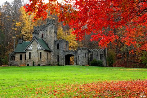 Squire's Castle in Ohio: Fall Splendor HD Wallpaper by Thom Sheridan