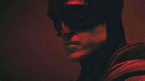 The Batman: First Look at Robert Pattinson in New Batsuit - IGN