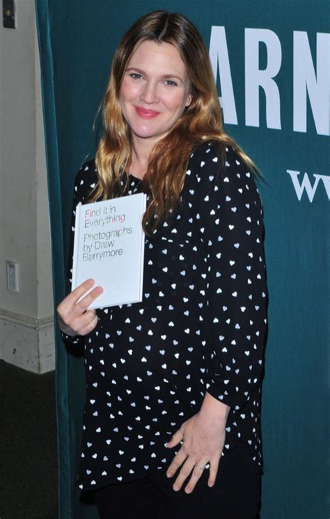 Drew Barrymore Book Signing In New York | Celeb Baby Laundry