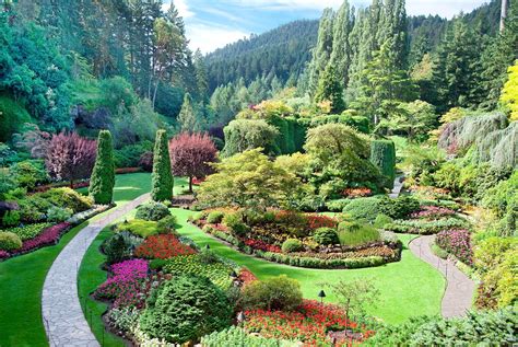 Guide to Beautiful and Historic Victoria, British Columbia