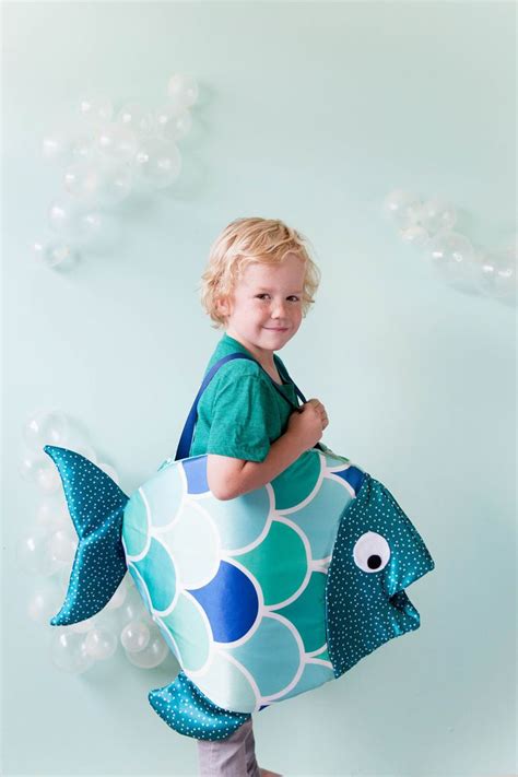 DIY FISH COSTUME - Tell Love and Party | Fish costume, Diy fish costume, Diy costumes kids