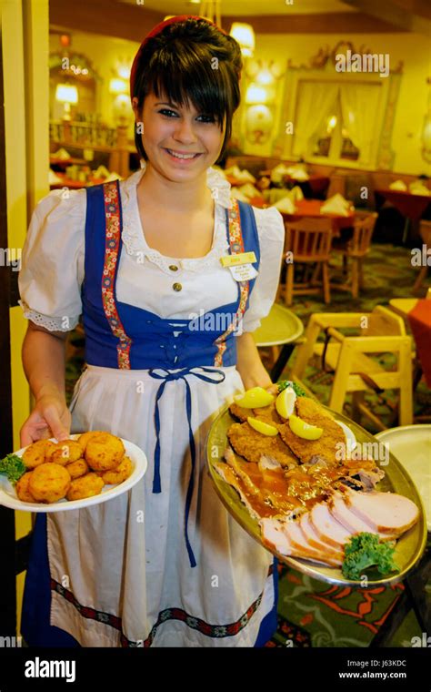 Michigan Frankenmuth Bavarian Inn Restaurant German ethnic community Stock Photo: 141452008 - Alamy